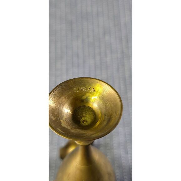 Two Vintage Brass Vases with etched floral and foliage patterns - Picture 5 of 7